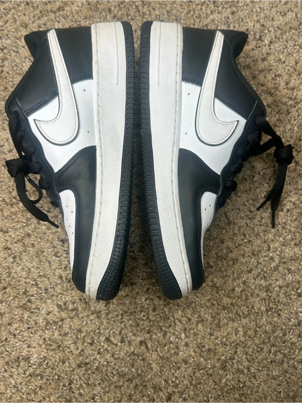 Nike stylish black